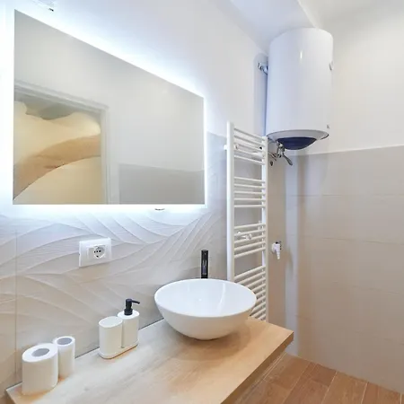 Am13 - Design Retreat 아파트 *